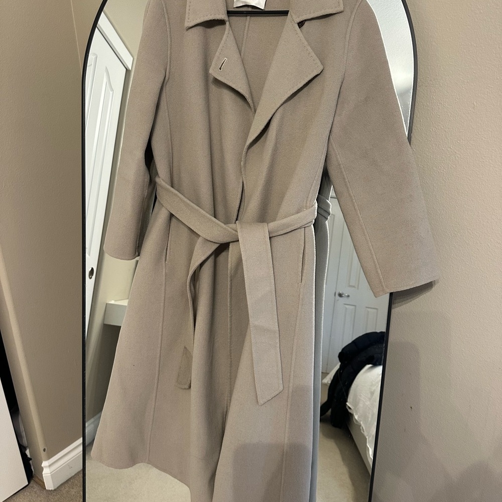 Silk mansion coat